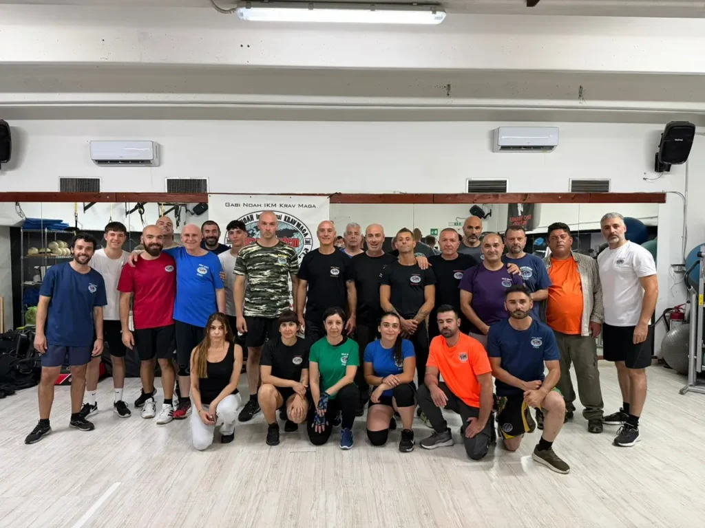 stagei_allievi_14_6_26_planet Fitness-mario-farre-kravmaga-sardegna